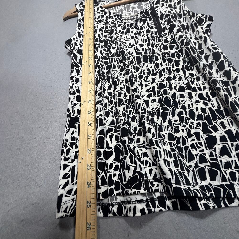Tahari Abstract Print Top L Sleeveless Black White Modern Chic Statement Bold‎ - Picture 6 of 9